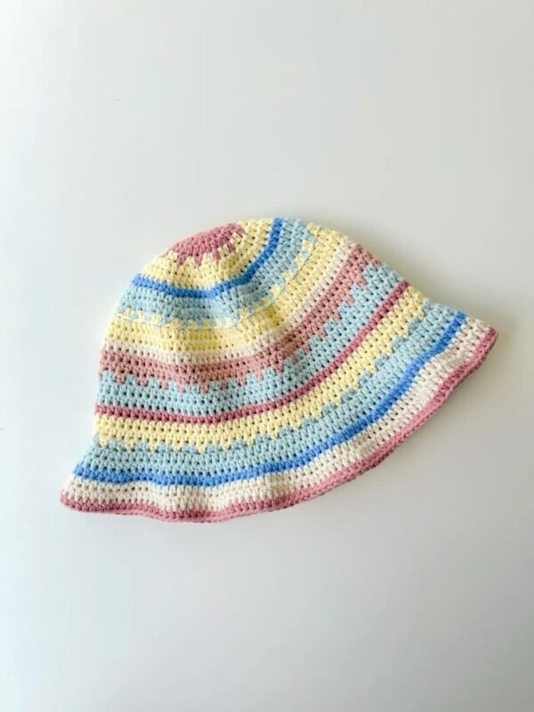 Bucket Hat de Crochet Arcoiris